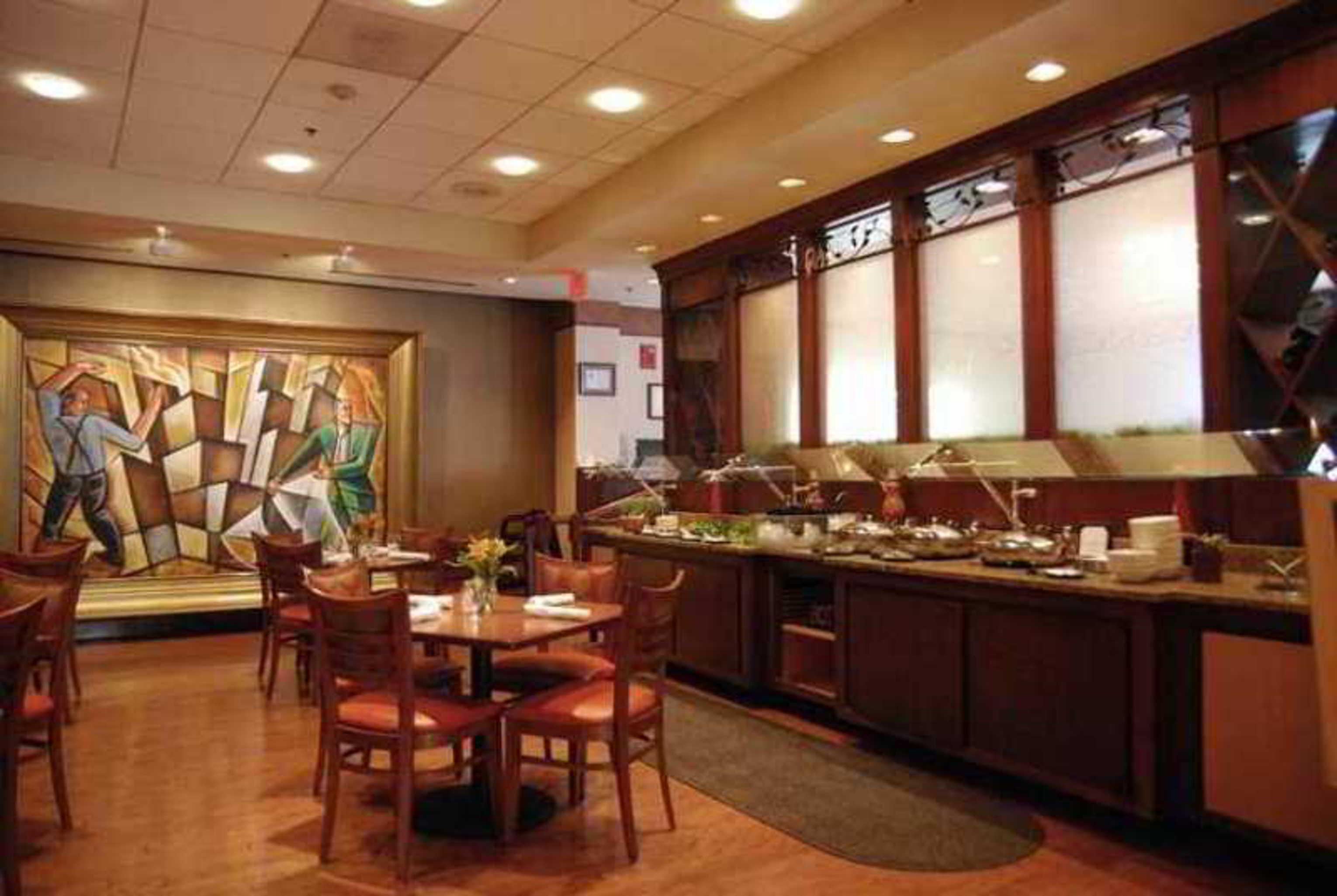 Doubletree By Hilton Charlotte Uptown Otel Restoran fotoğraf