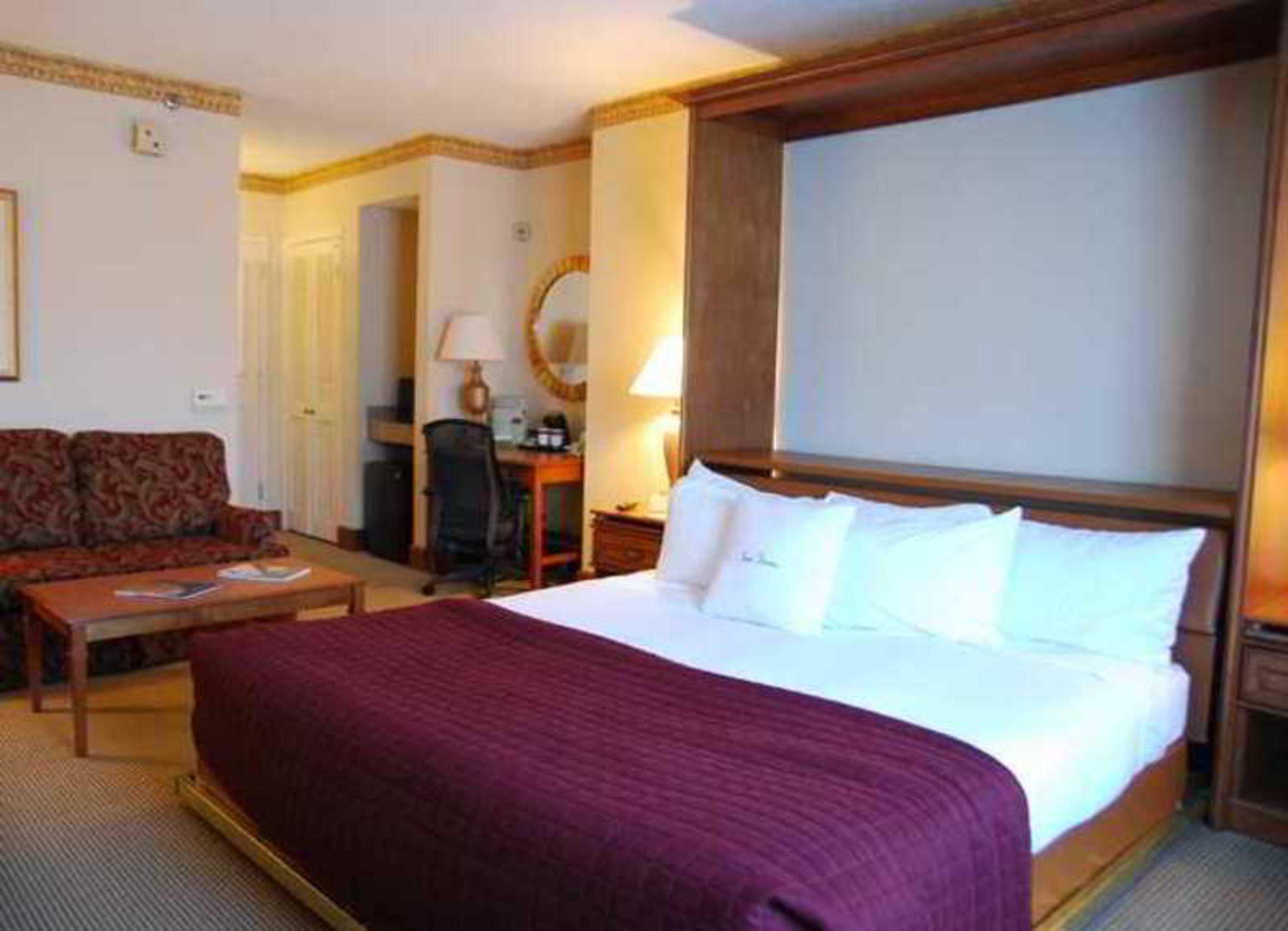 Doubletree By Hilton Charlotte Uptown Otel Oda fotoğraf