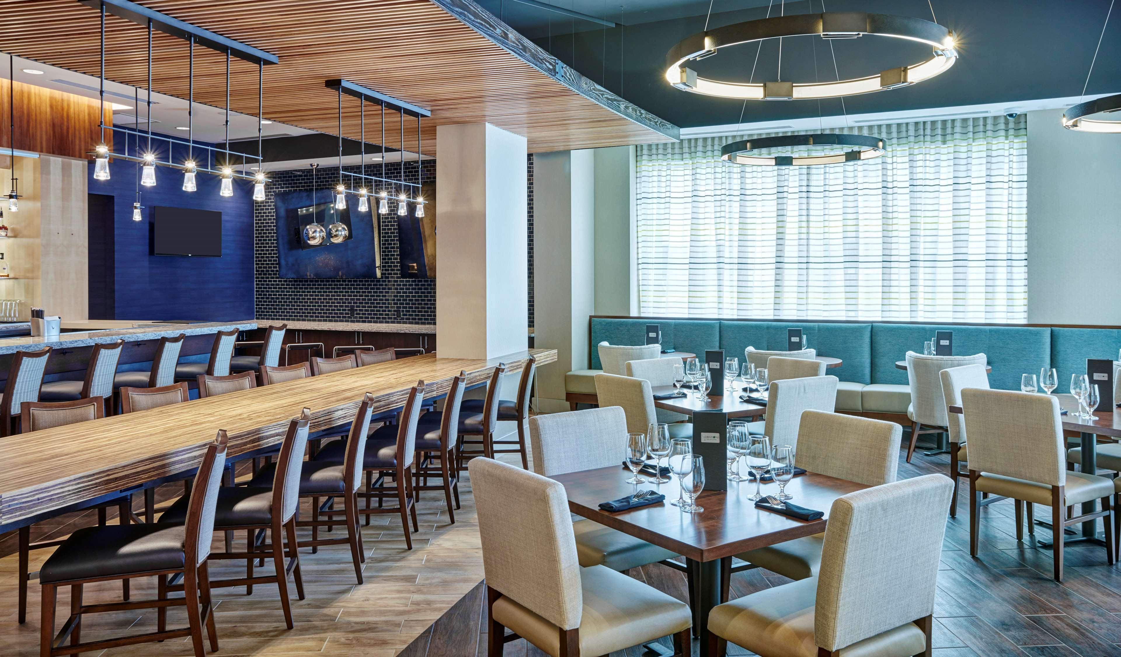 Doubletree By Hilton Charlotte Uptown Otel Dış mekan fotoğraf