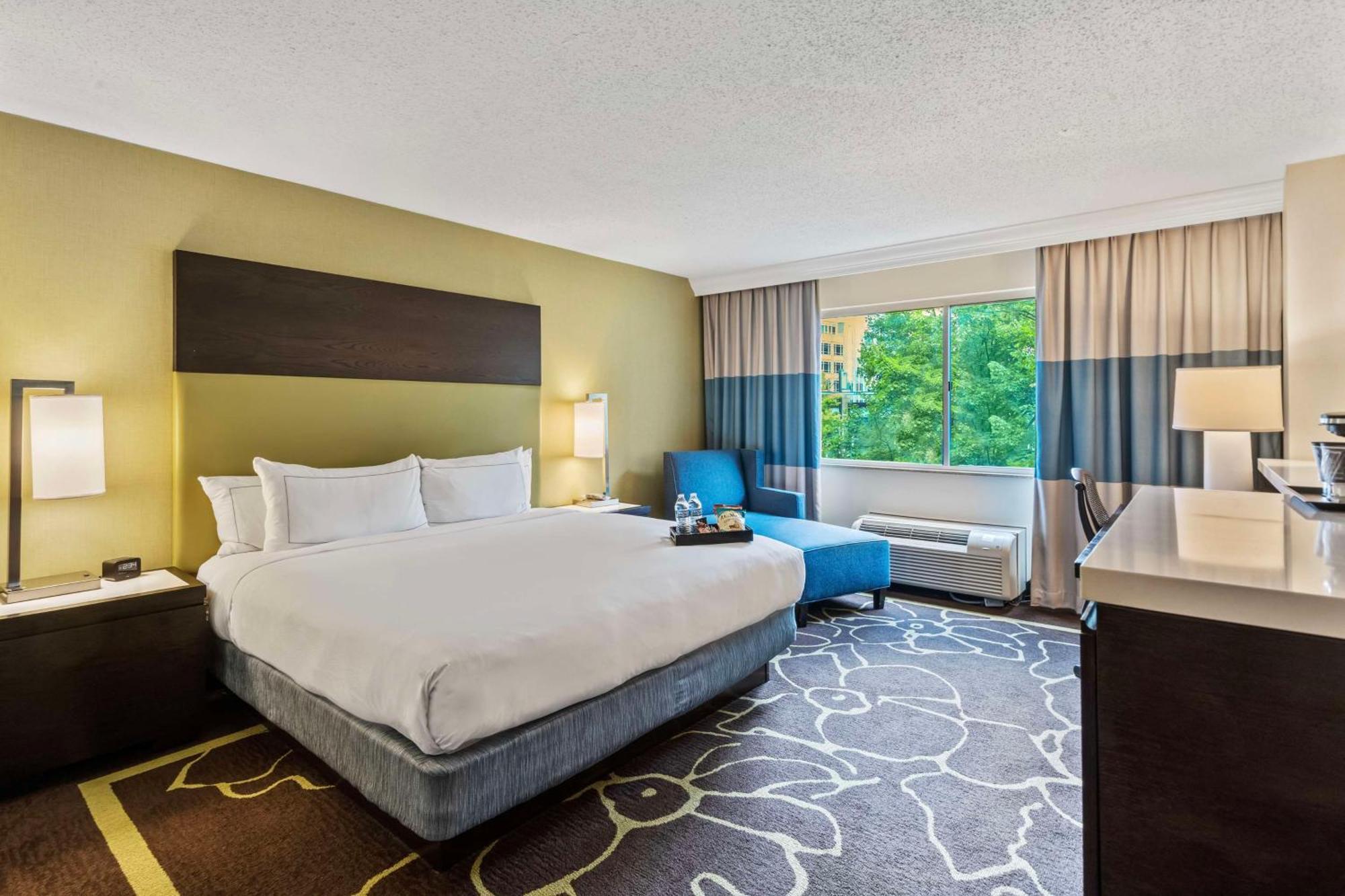 Doubletree By Hilton Charlotte Uptown Otel Dış mekan fotoğraf