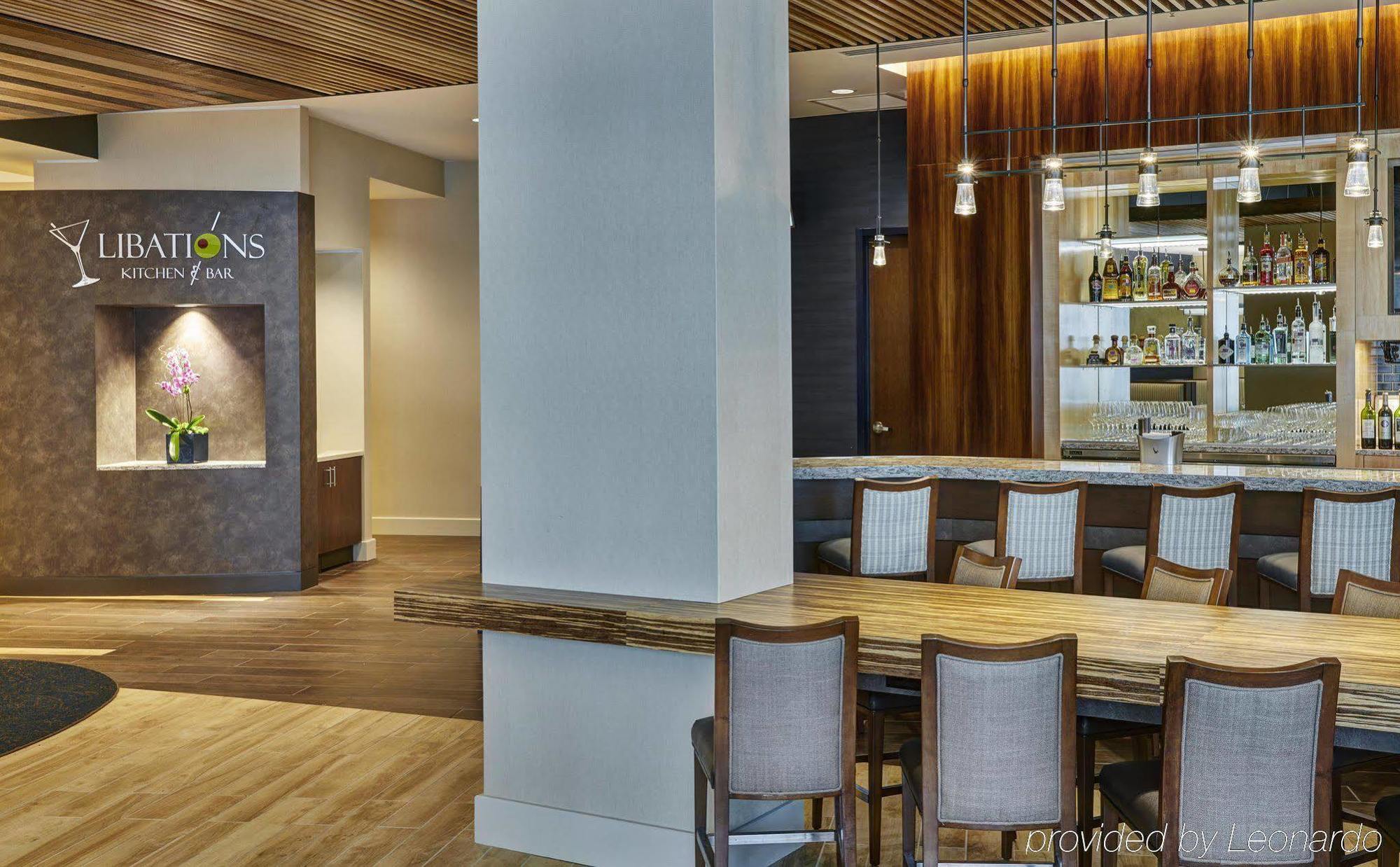 Doubletree By Hilton Charlotte Uptown Otel Dış mekan fotoğraf