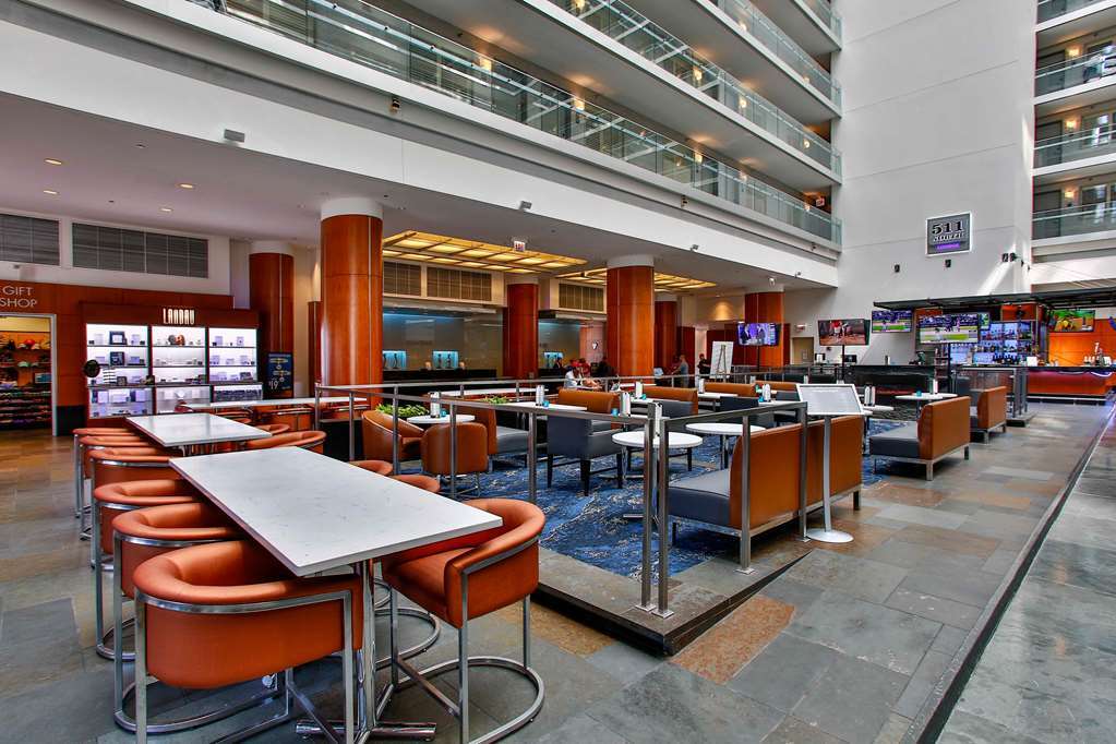 Doubletree By Hilton Charlotte Uptown Otel İç mekan fotoğraf